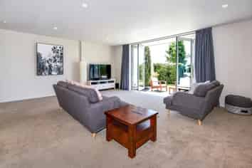 5A Sienna Ct, Wigram