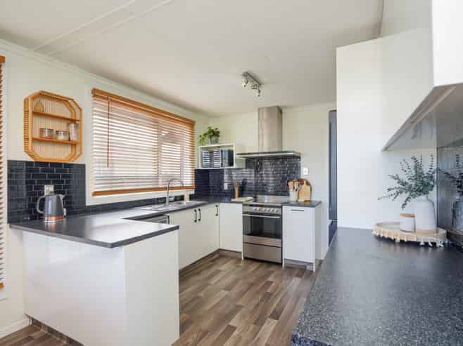 35 Lauder Crescent, Heidelberg