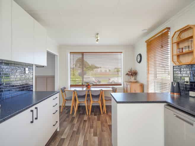 35 Lauder Crescent, Heidelberg