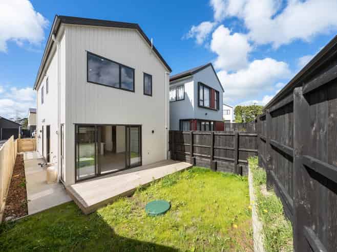 5 Kotiu Place, Massey