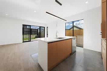 5 Kotiu Place, Massey