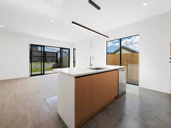 5 Kotiu Place, Massey