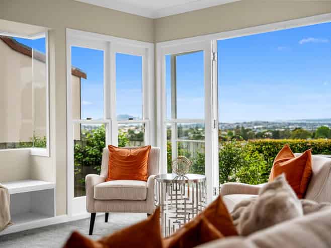 2/349 Glenfield Road, Glenfield