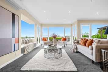 2/349 Glenfield Road, Glenfield