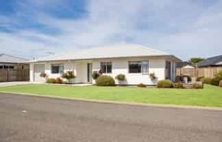 18 Tarata Grove, Masterton