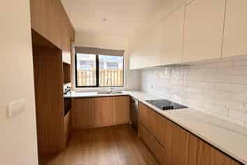 6 Impatiens Lane, Massey