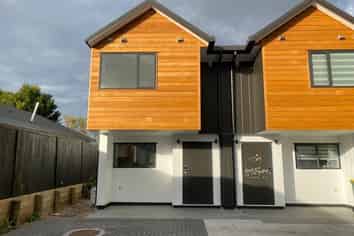 2/28 Croydon Road, New Lynn