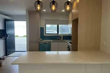 2/28 Croydon Road, New Lynn