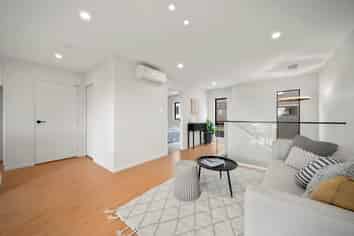 8/69 Balmain Road, Birkenhead