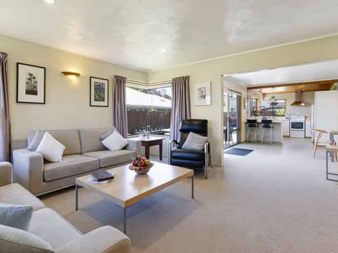 52 Aldinga Avenue, Stoke