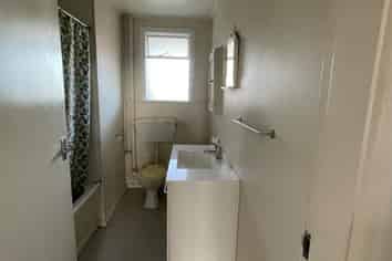 61C Warwick Street, Mayfield