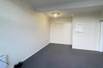 61C Warwick Street, Mayfield