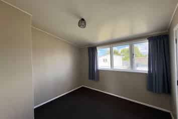 12 Miro Street, Levin