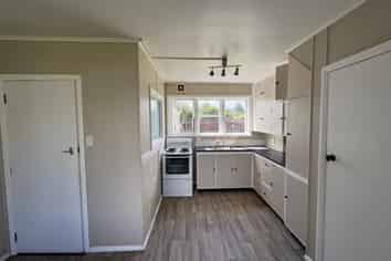 12 Miro Street, Levin