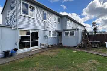 12 Miro Street, Levin