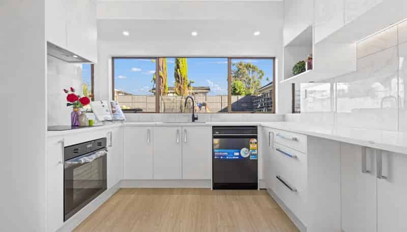 2/258 Great South Road, Manurewa