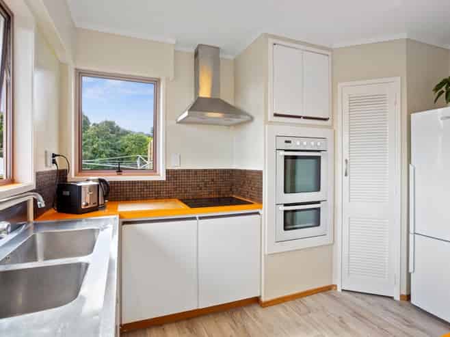 8 De Castro Street, Paeroa