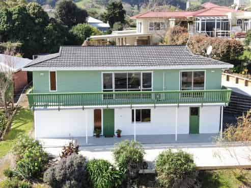 8 De Castro Street, Paeroa