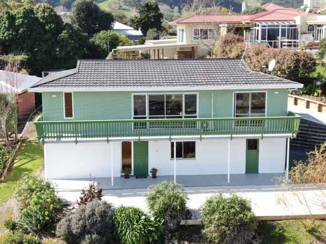 8 De Castro Street, Paeroa