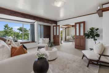 18 Chevron Drive, Bellevue