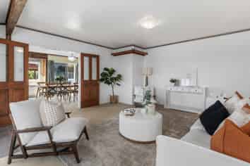 18 Chevron Drive, Bellevue