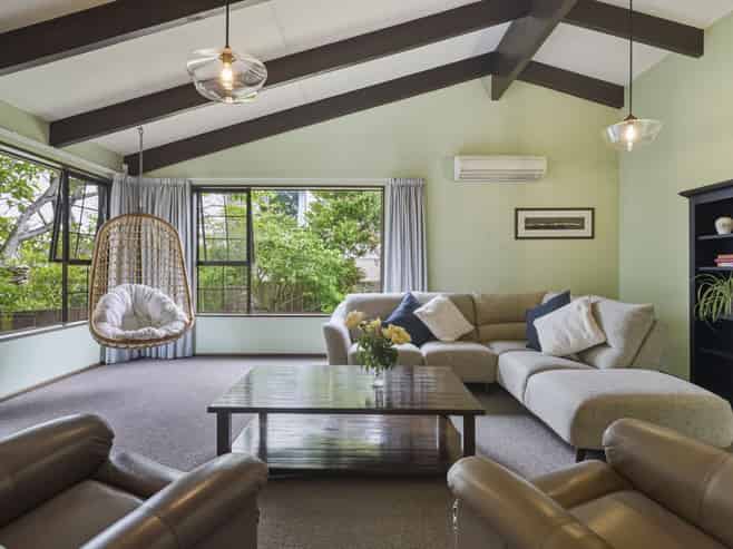 10 Windsor Place, Mosgiel