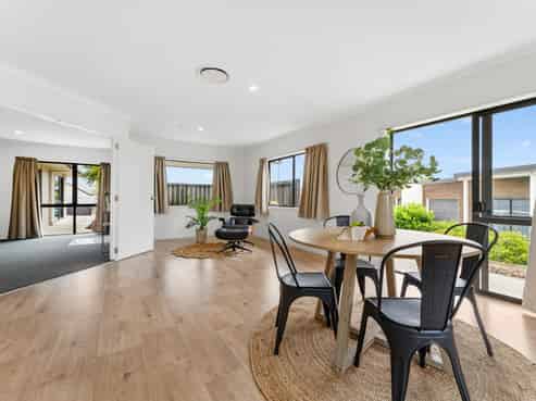 36 Pyes Pa Road, Pyes Pa