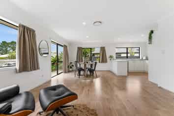 36 Pyes Pa Road, Pyes Pa