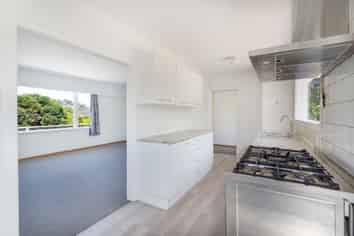 8 Spenmoor Street, Newlands