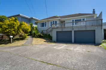 8 Spenmoor Street, Newlands