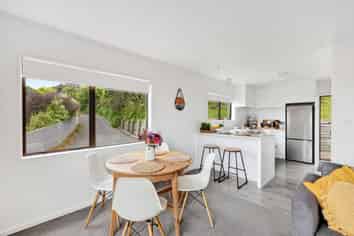 33 Athol Street, Glenduan