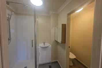 1B/15 Roxanne Place, Poike