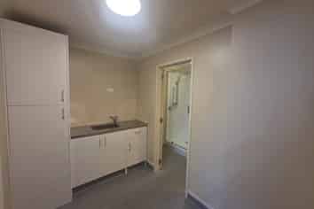 1B/15 Roxanne Place, Poike