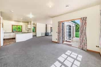 100 Brook St, Southbridge