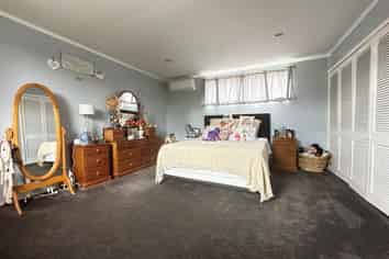 3 Hillary Heights Avenue, Glendene