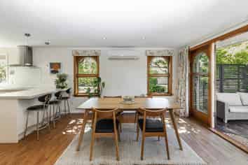 4 Ashcroft Place, Burnside