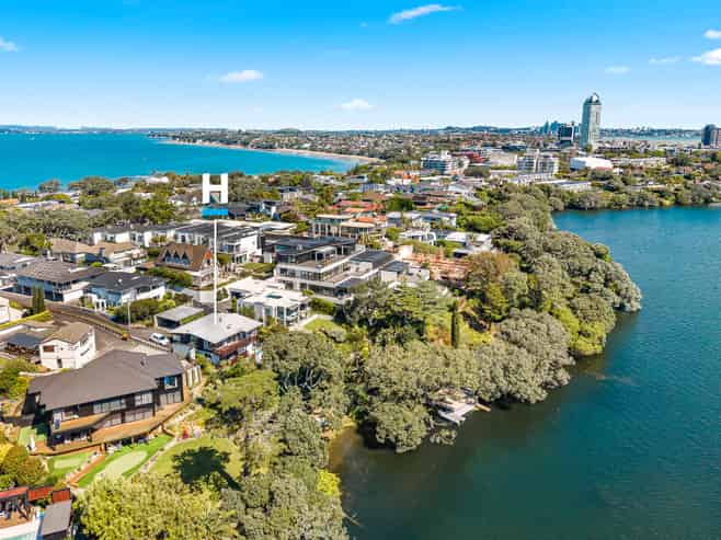 278 Hurstmere Road, Takapuna