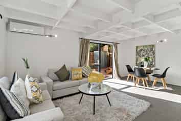 1/147 Spinella Drive, Bayview