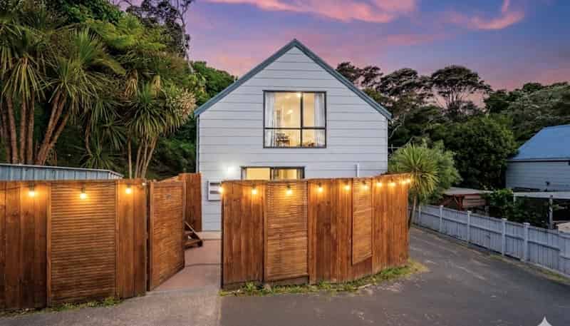 1/147 Spinella Drive, Bayview