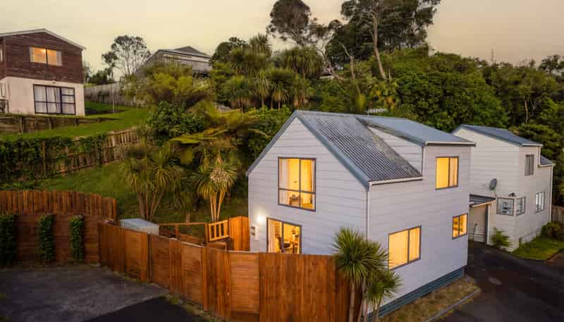 1/147 Spinella Drive, Bayview