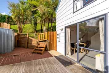 1/147 Spinella Drive, Bayview