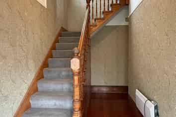 4 Myrtle Cres, Mount Cook