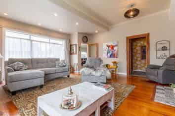 30 Aotaki Street, OTAKI