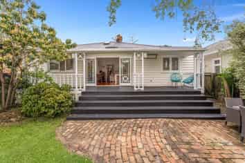 4 Tenterden Ave, Mount Eden