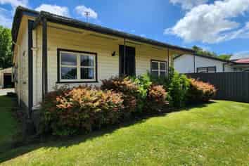 238 Bridge Street, Eltham