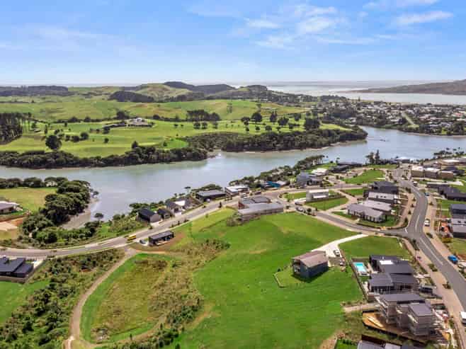 48 Rangitahi Road, Raglan