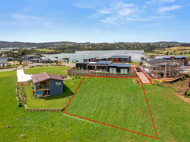 48 Rangitahi Road, Raglan