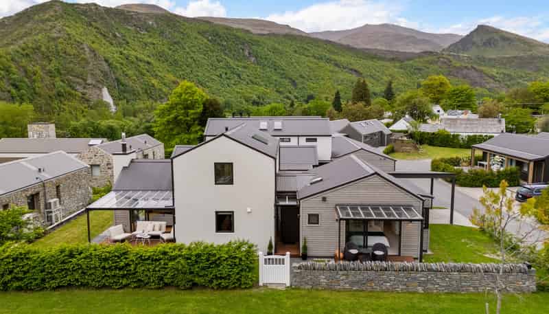 1 Three Mayors Lane , Arrowtown