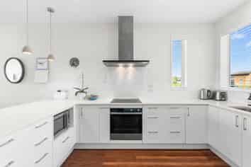 27 Dow Square, Wigram