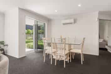 44 Inverness Drive, Pyes Pa